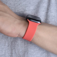 Cargar imagen en el visor de la galería, Correa para Apple Watch 44/42 40/38 Silicona Tipo Trenzada Pulso
